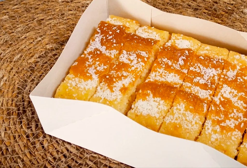 Bolo de Limão e Coco